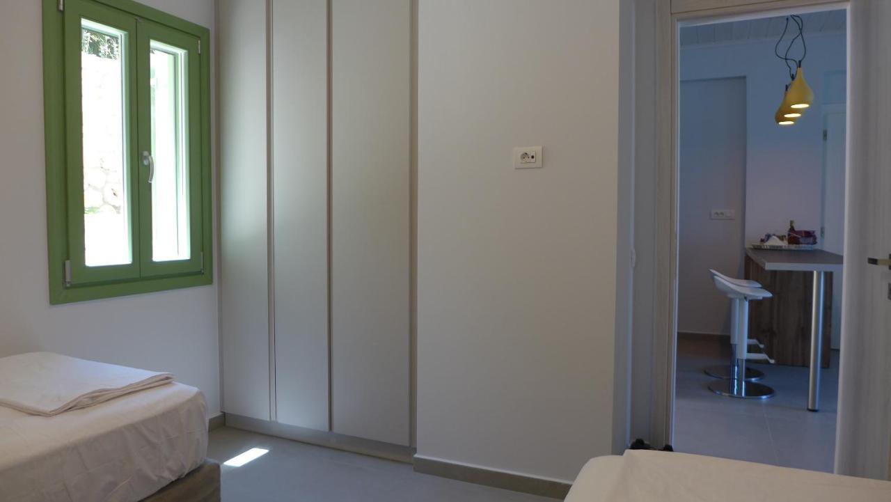 Caltabania Suites Áyios Nikítas Exteriör bild